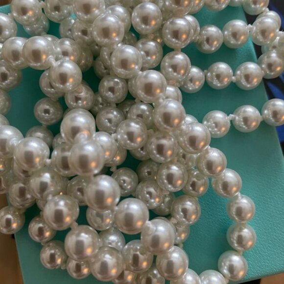 Quality Fashion 35 in White Good Pearl Bead Necklace -2 sets - Picture 7 of 7